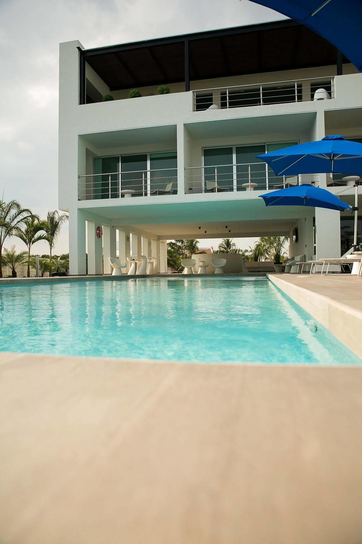 Hotel Aqua Spa & Resort Martinez de la Torre Exterior photo
